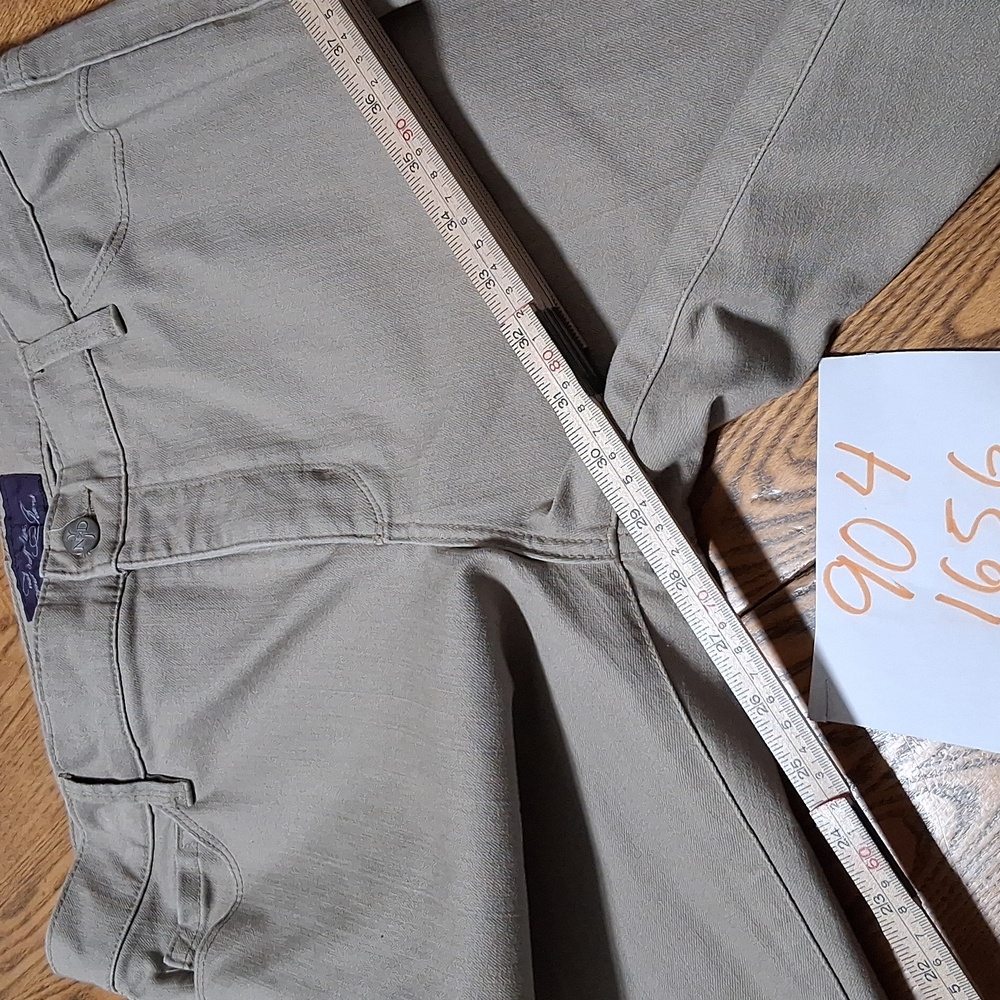 NYDJ Jeans 10 Womens TAN ?? STRAIGHT ?? Preowned Used Pants - Picture 2 of 6